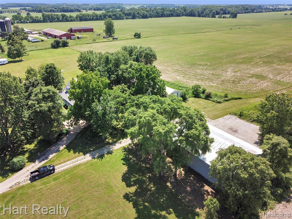 main property photo 50