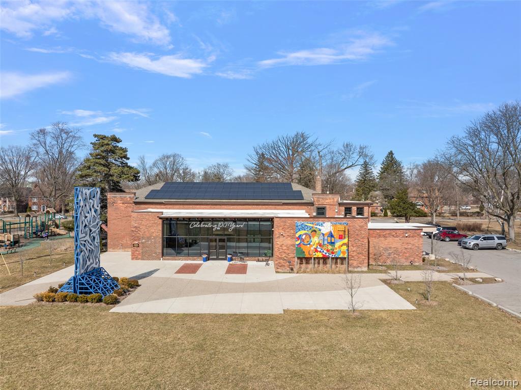 main property photo 35