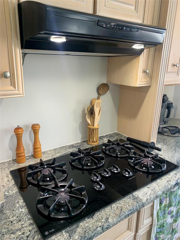 main property photo 70