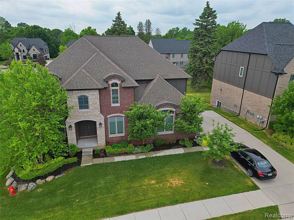 main property photo 4