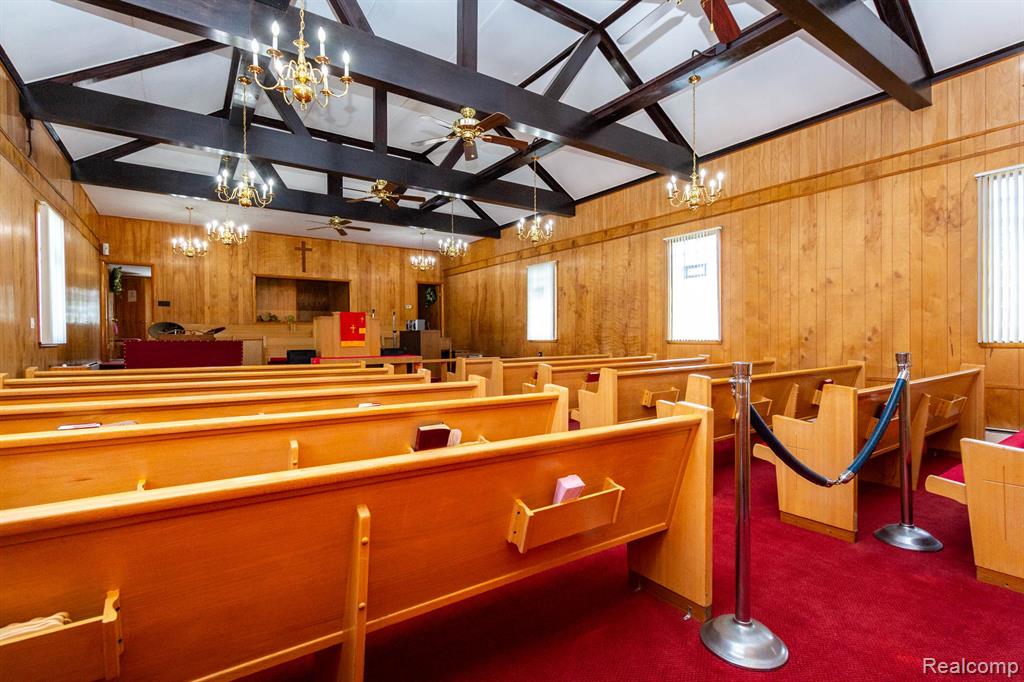 main property photo 8