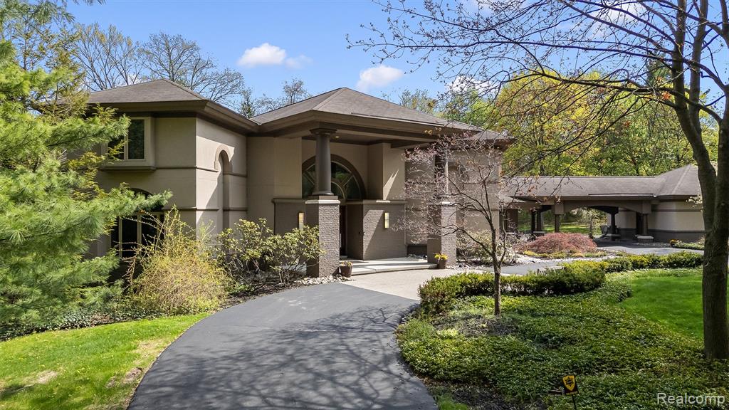 main property photo 48