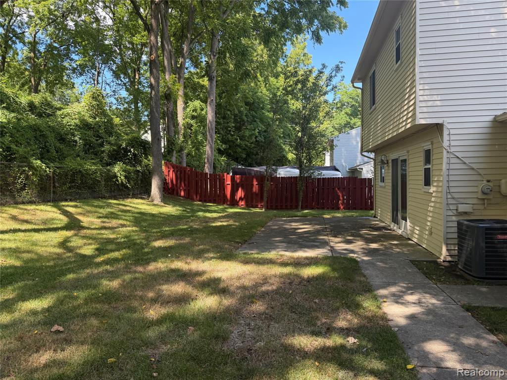 main property photo 33