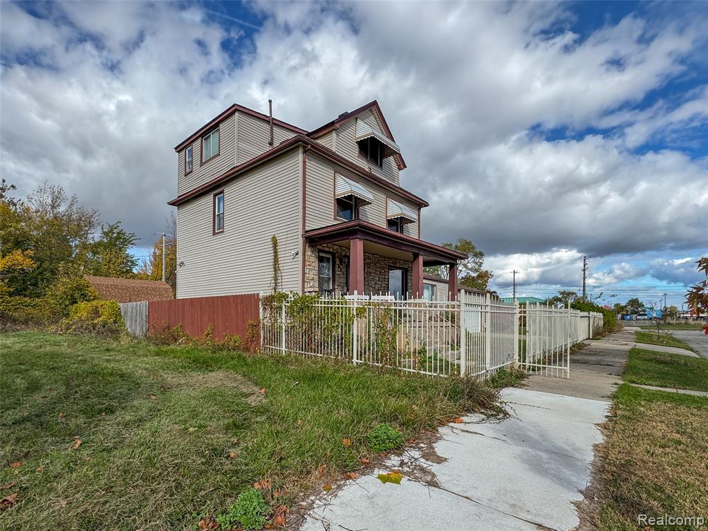 main property photo 48