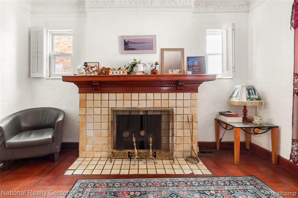 main property photo 14