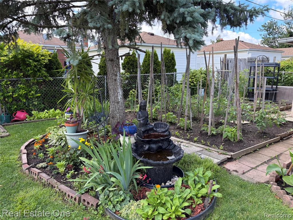 property viewer photo 26