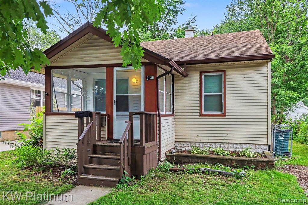 main property photo 24