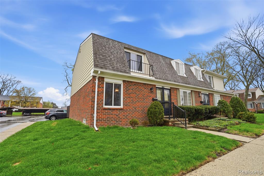 main property photo 2