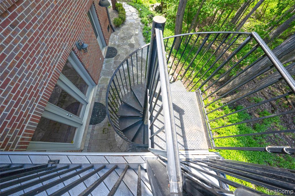 main property photo 71