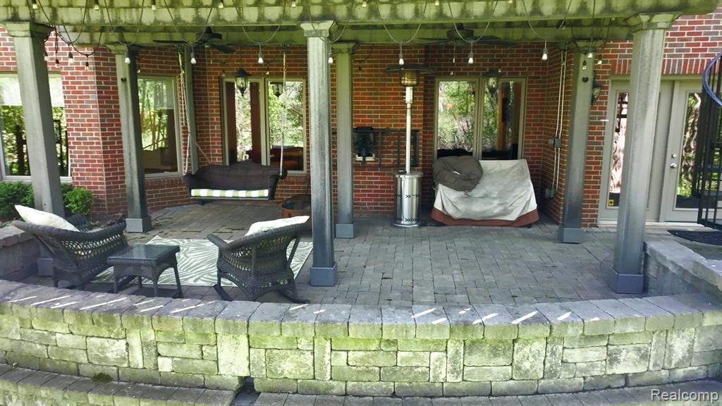 main property photo 75