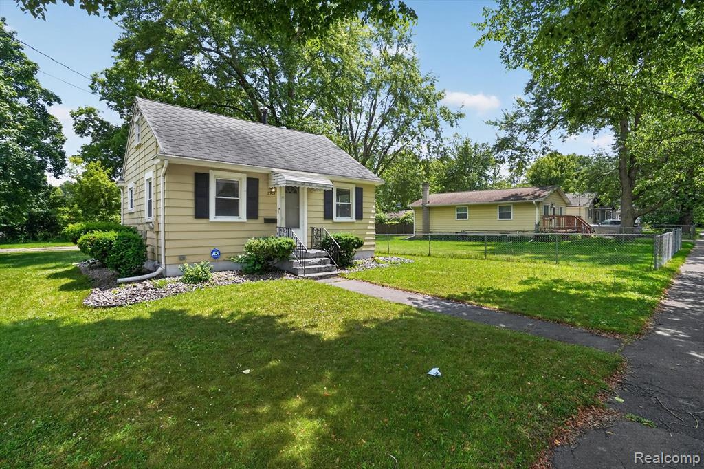 main property photo 2
