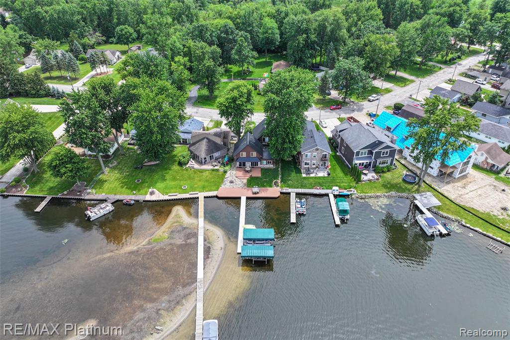 main property photo 44