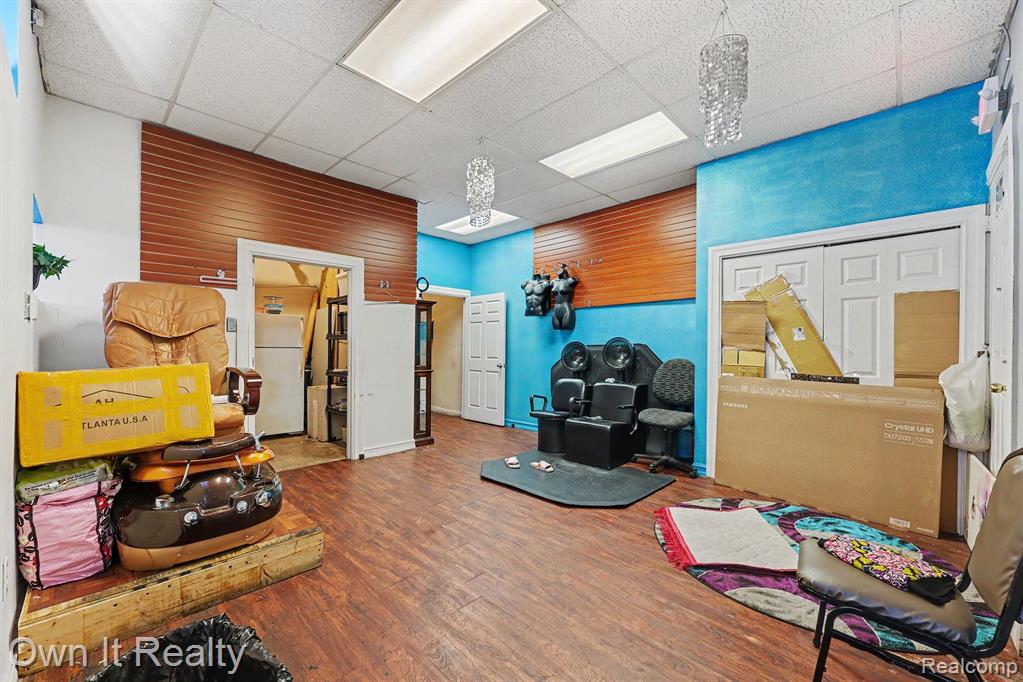 main property photo 39