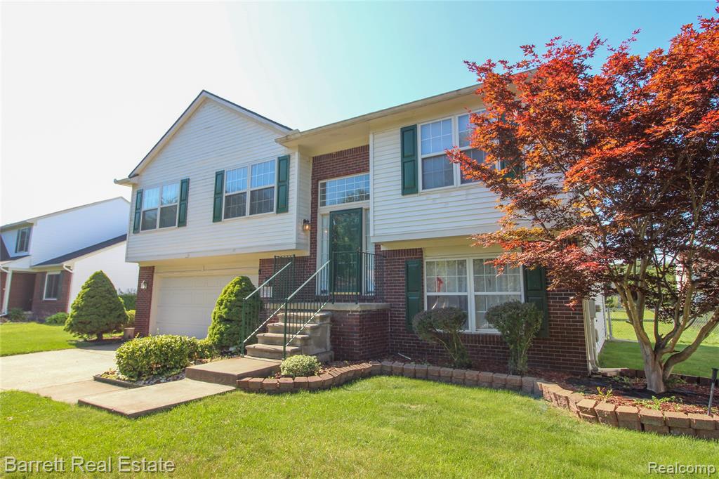 main property photo 24