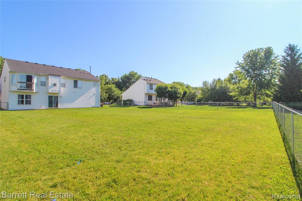 main property photo 26