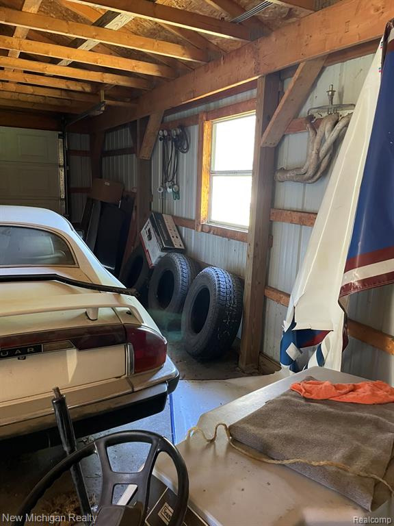 main property photo 50