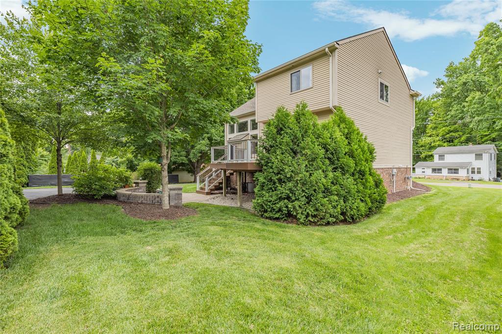 main property photo 51