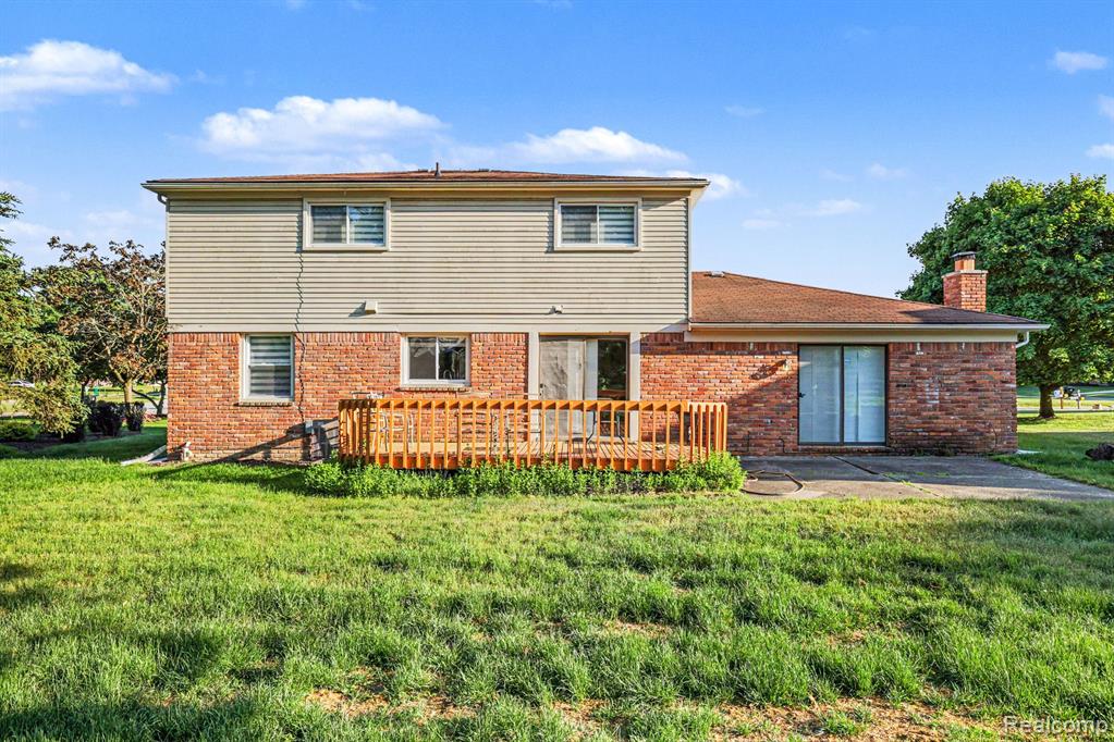 main property photo 23