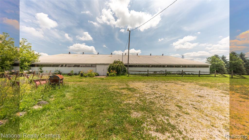 main property photo 20