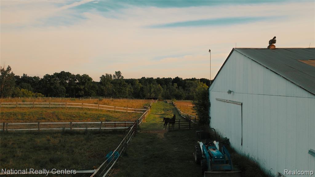 main property photo 50
