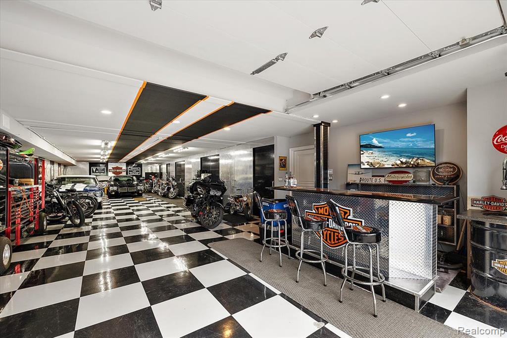 main property photo 67