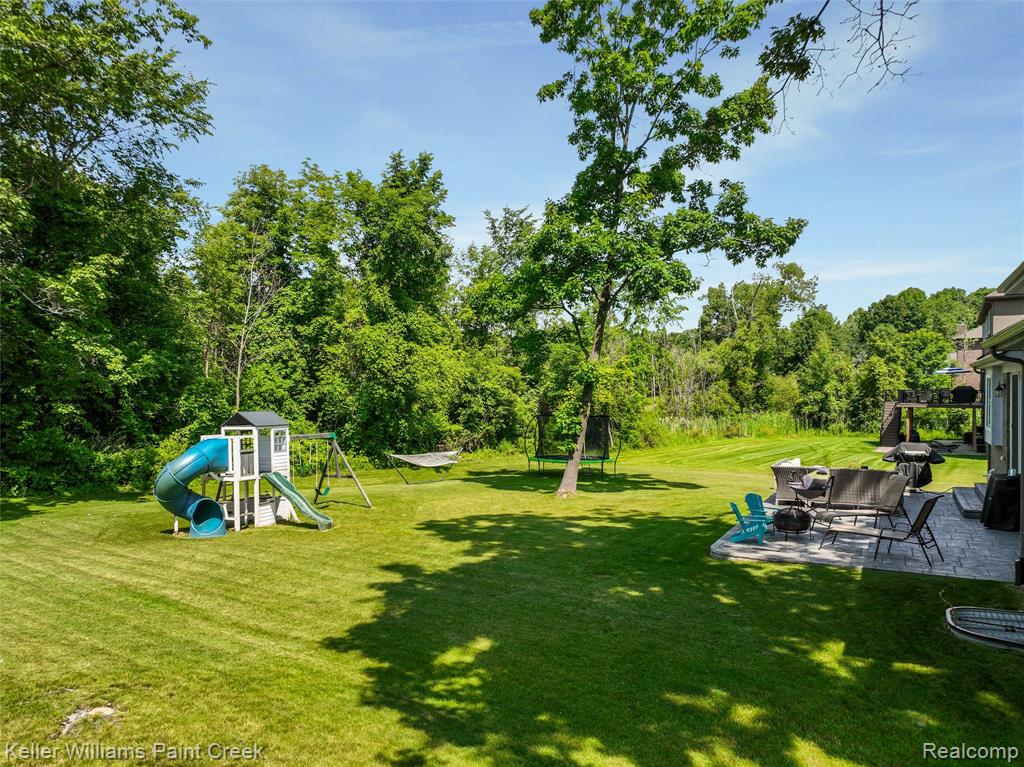 main property photo 51