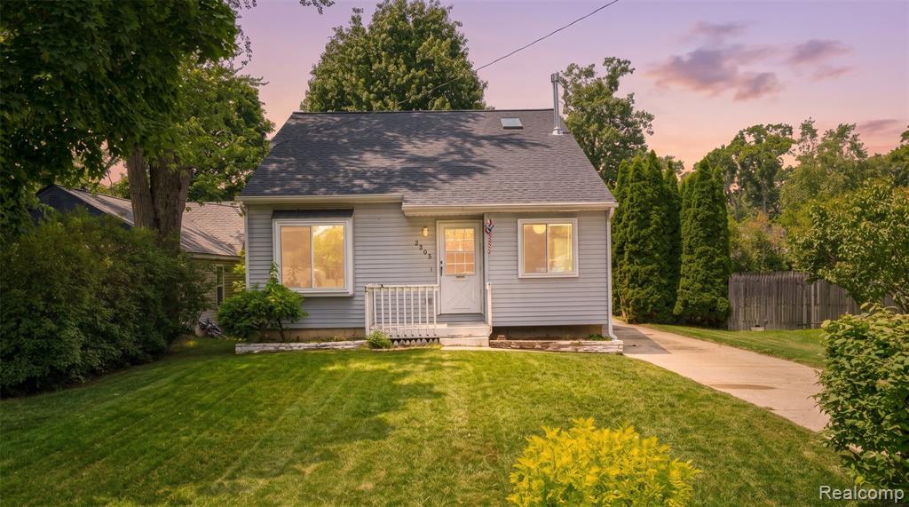 main property photo 29