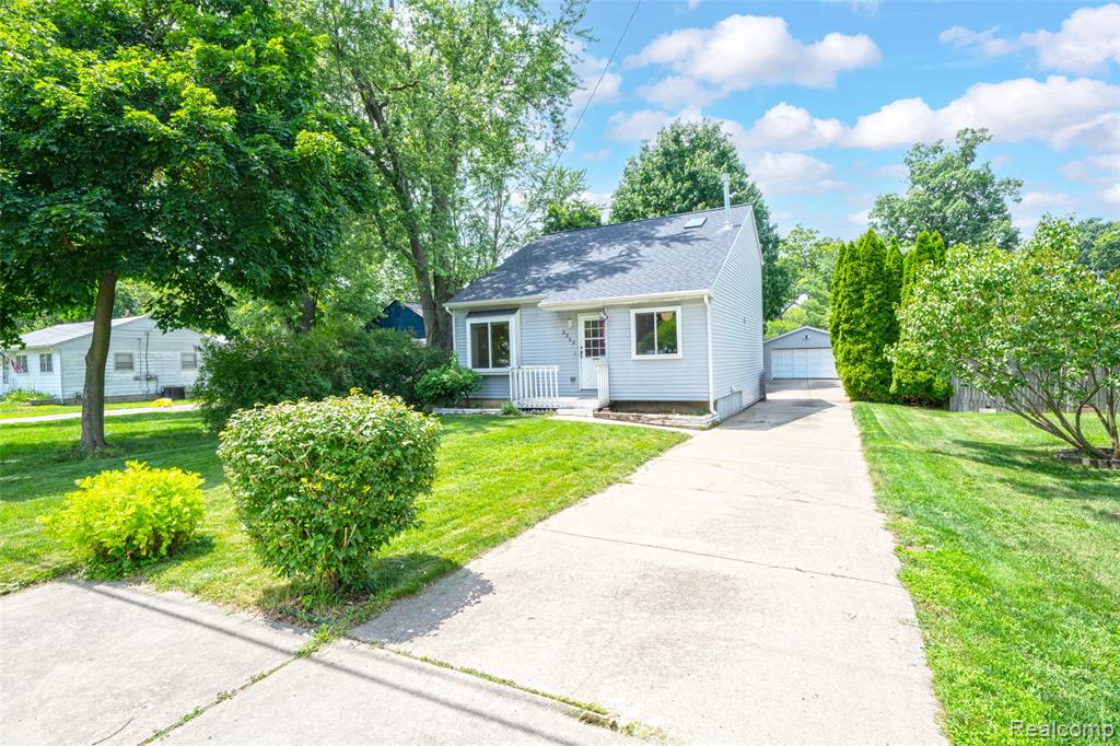 main property photo 5