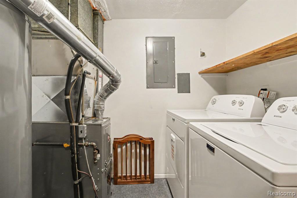 main property photo 11
