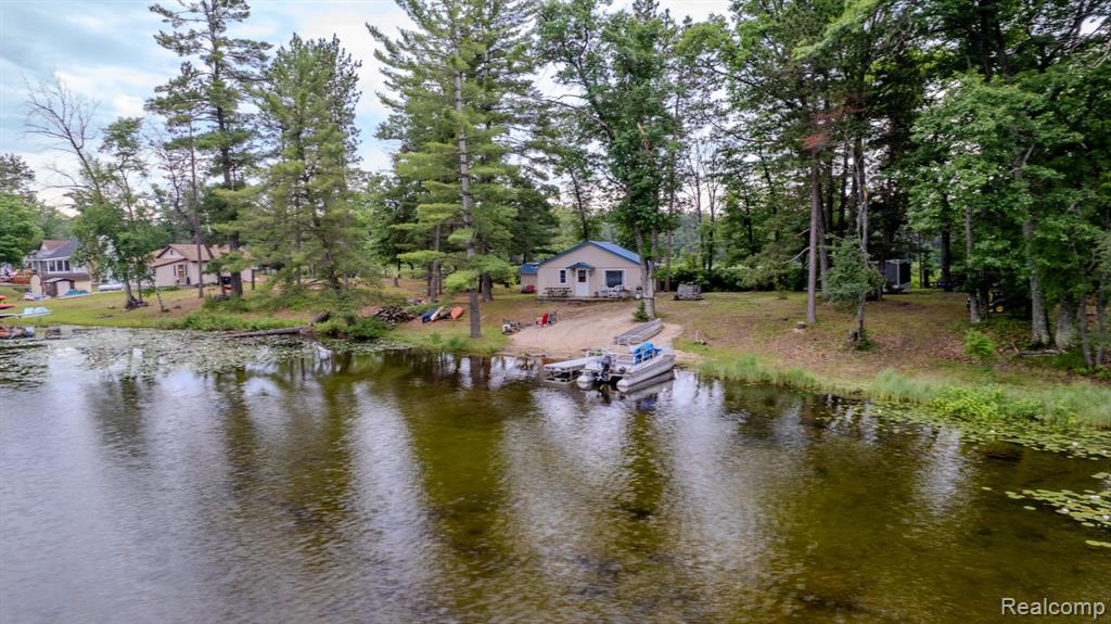 main property photo 36