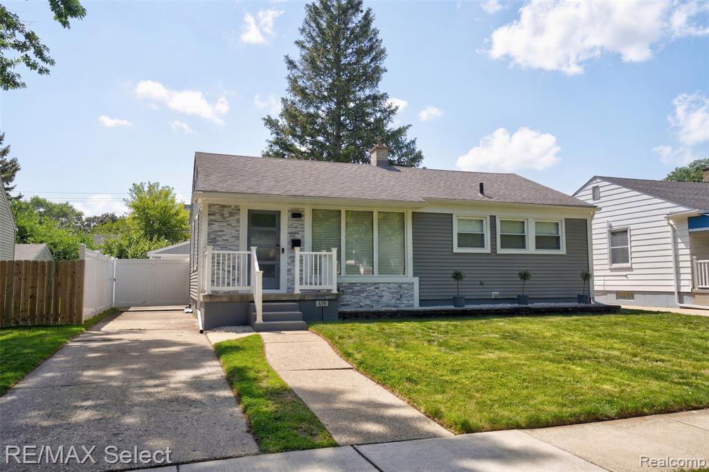 main property photo 56