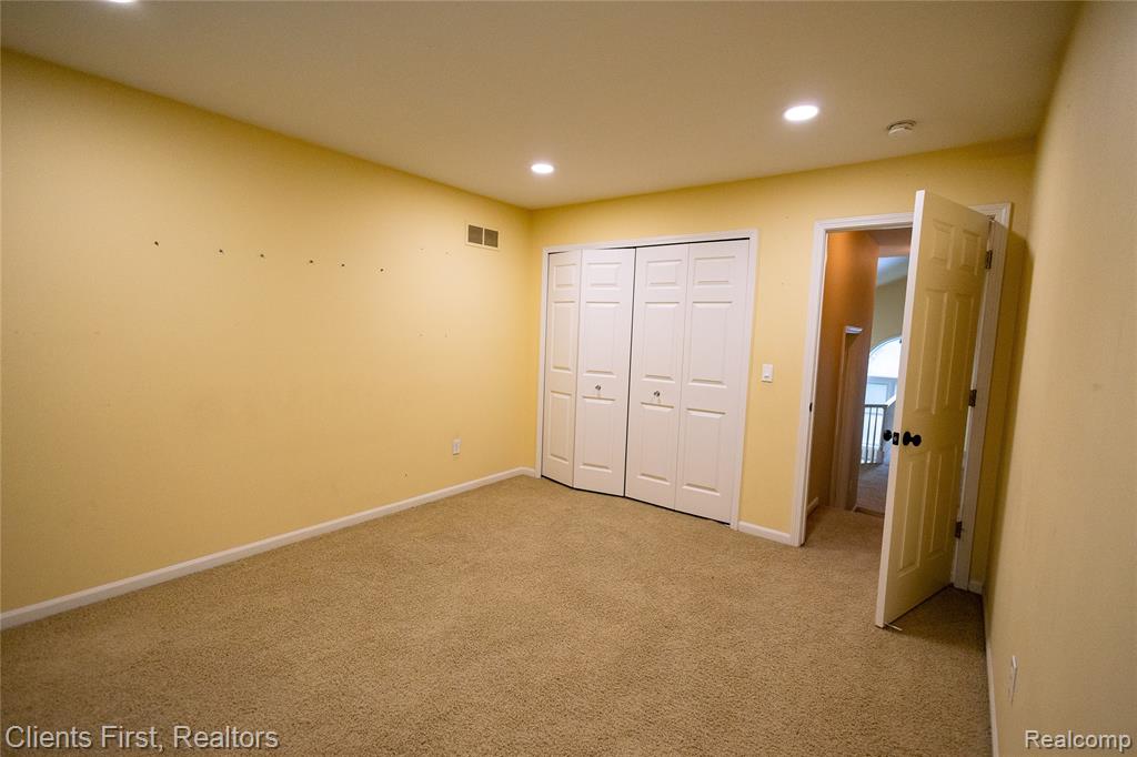 property viewer photo 17