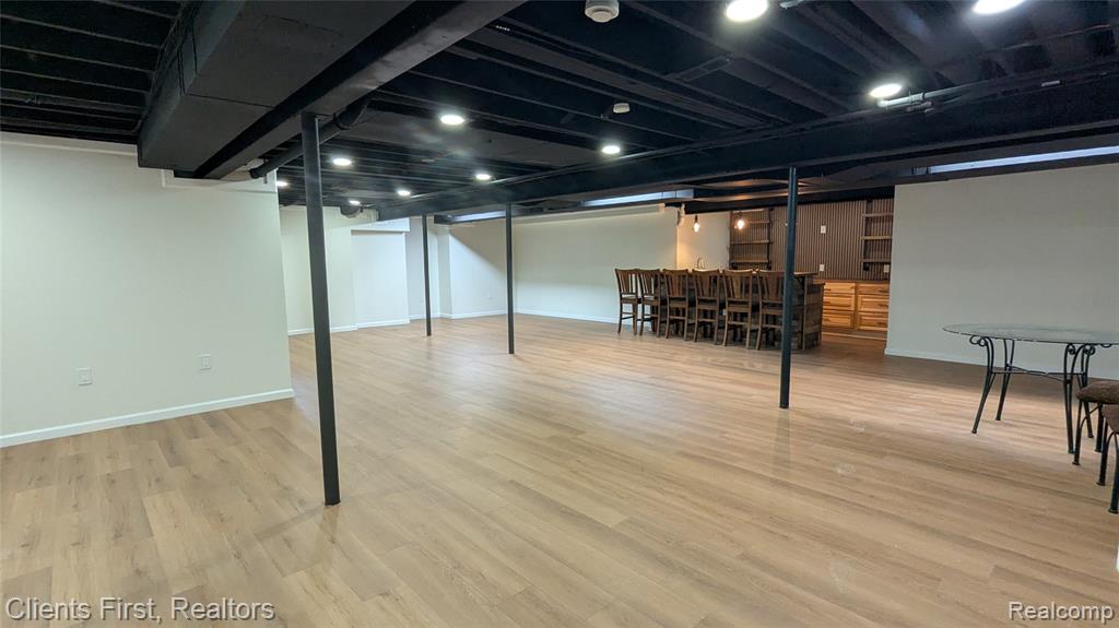 property viewer photo 41