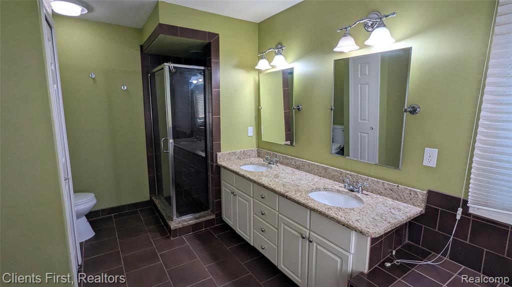 property viewer photo 54