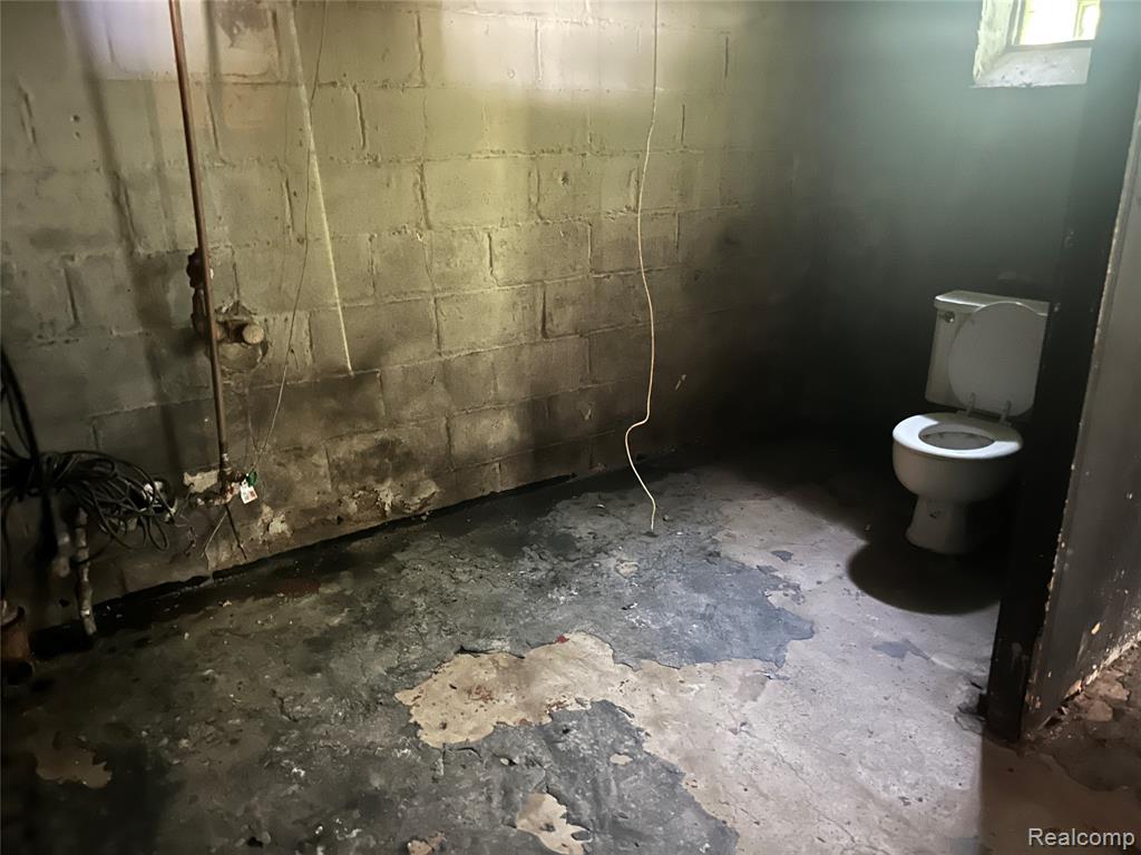 main property photo 8