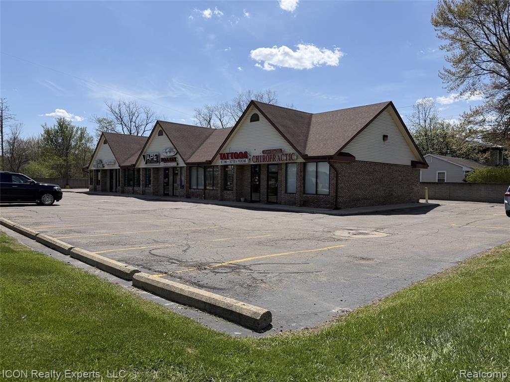 main property photo 4