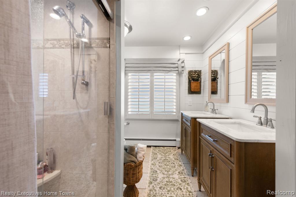 main property photo 61