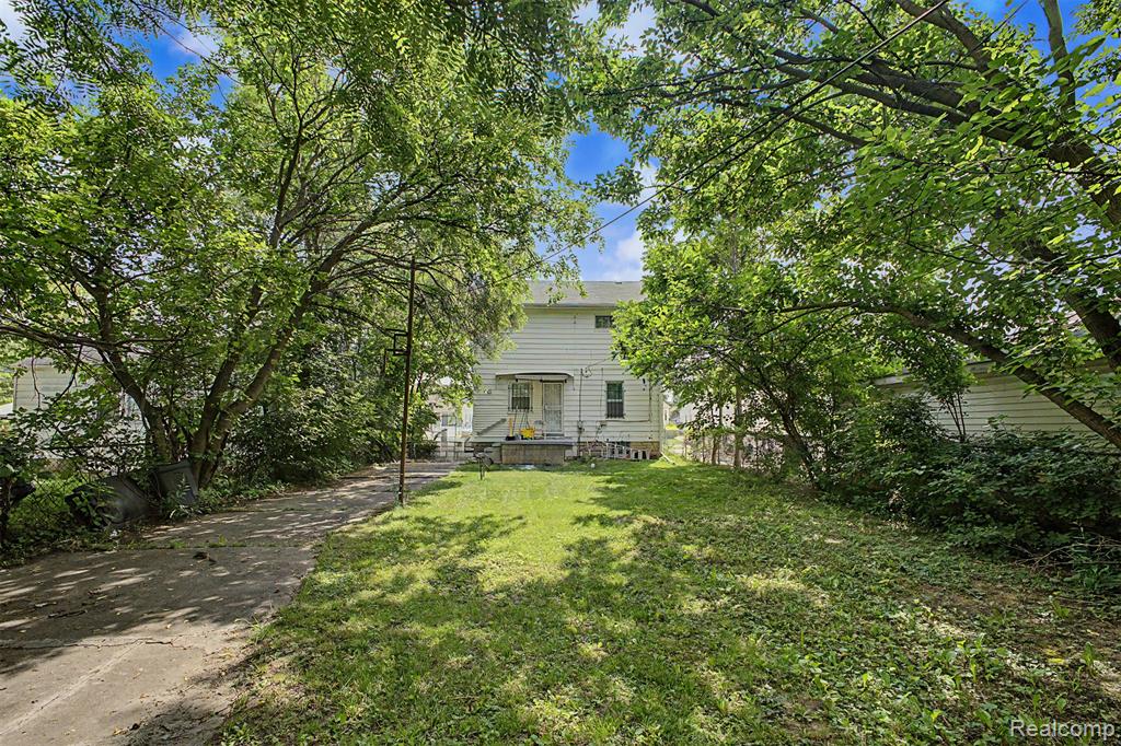 main property photo 29