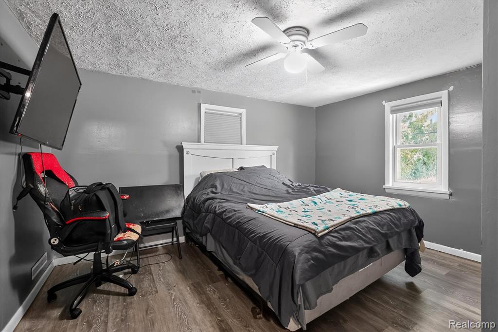 property viewer photo 18
