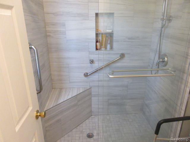 property viewer photo 41