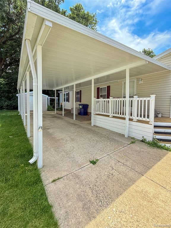 main property photo 30