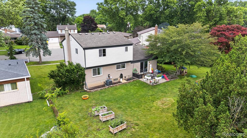 main property photo 42