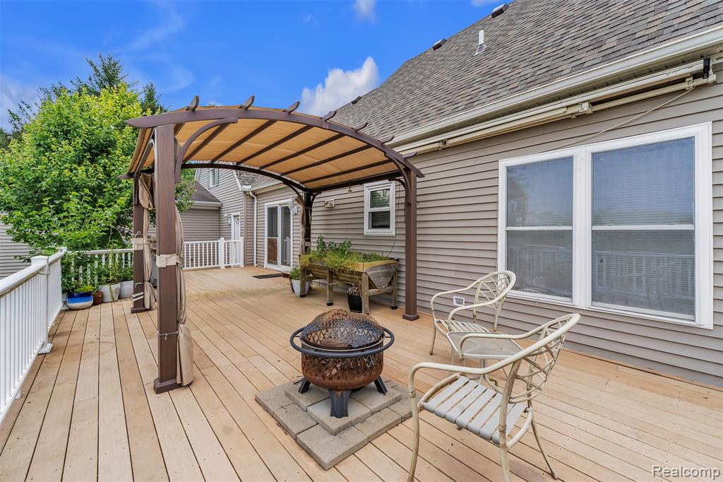 main property photo 66