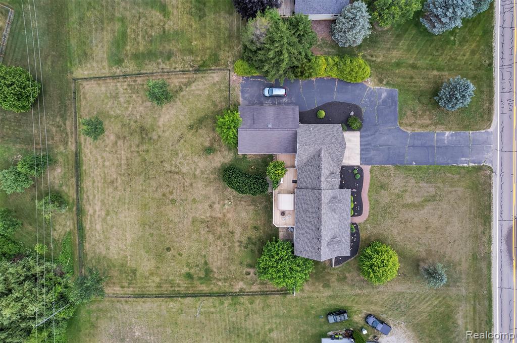 main property photo 86