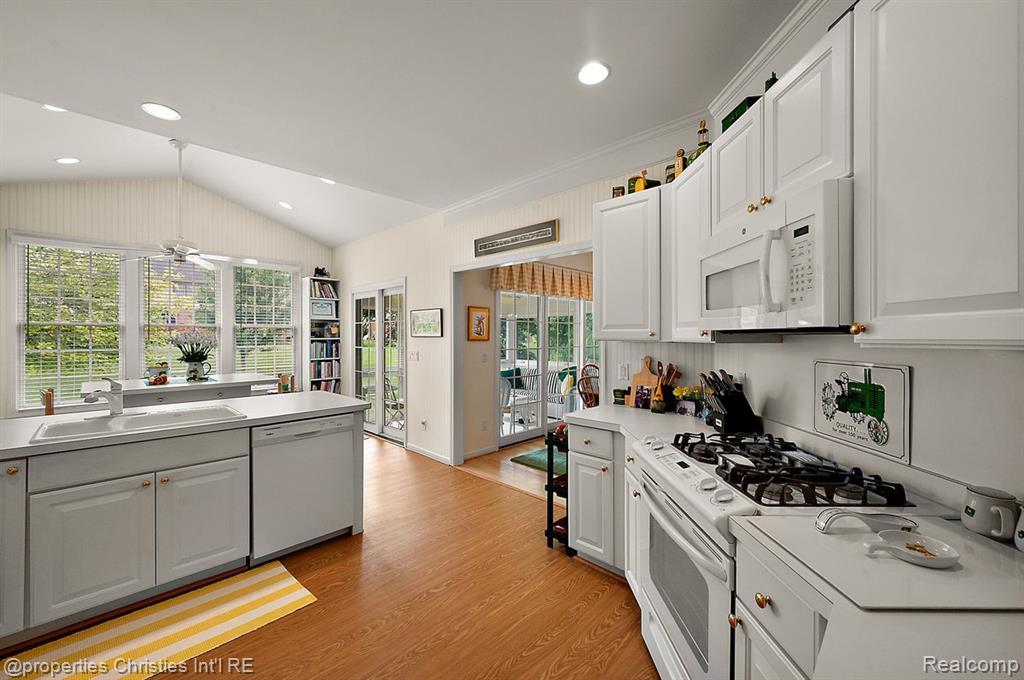 property viewer photo 17
