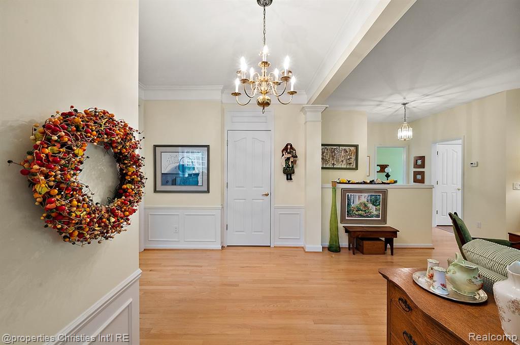 property viewer photo 9