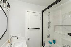 property viewer photo 30