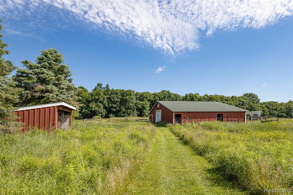 main property photo 23