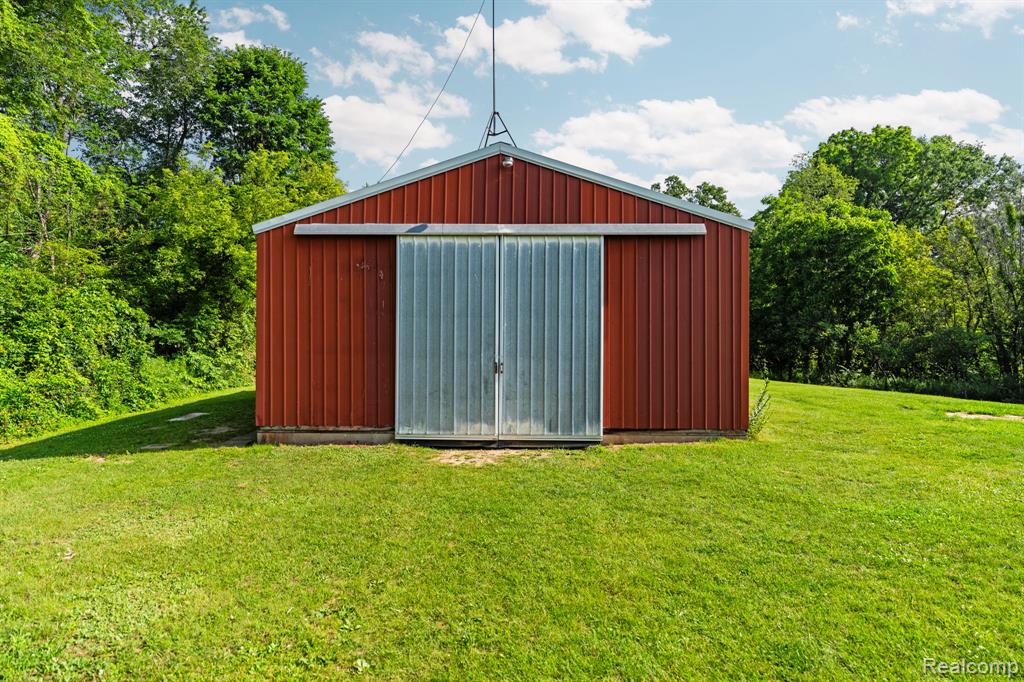 main property photo 27