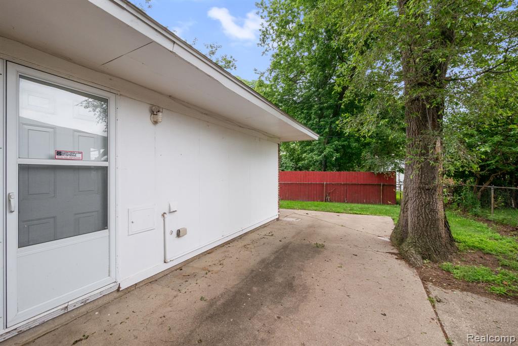 main property photo 21